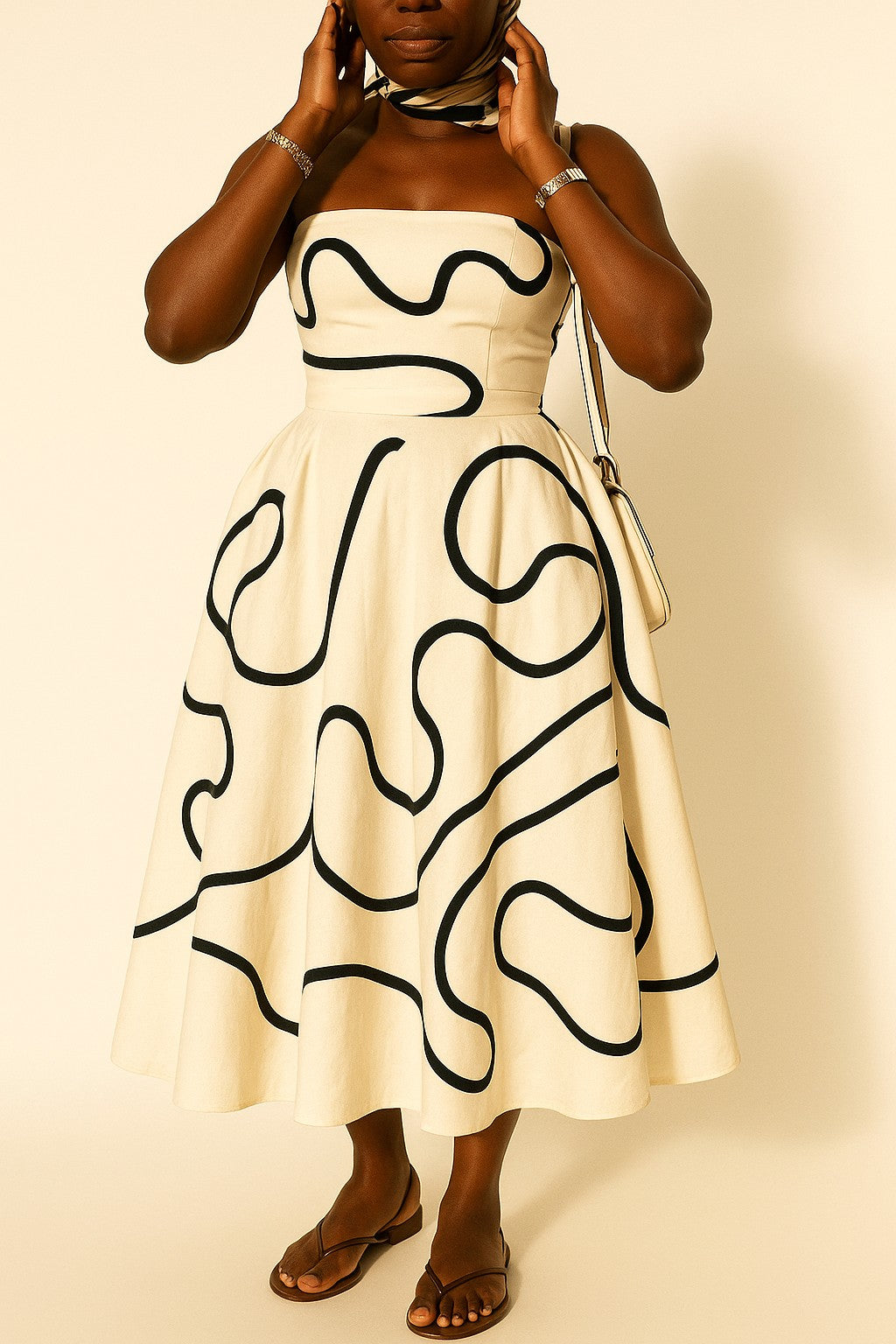 Chic Maxi Dress with Eye-Catching Design