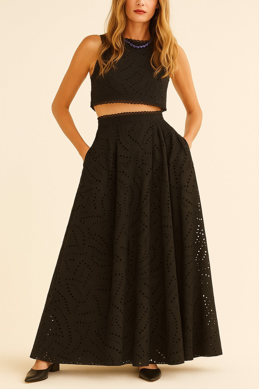 Maxi Dress: Versatile ladies sundress for outings